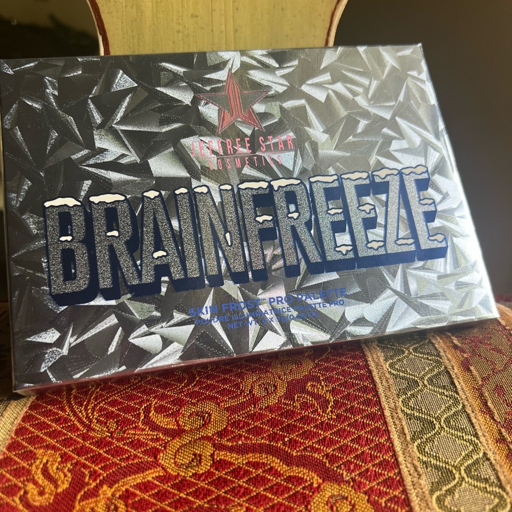Jeffree Star Brainfreeze Skin Frost Pro Palette